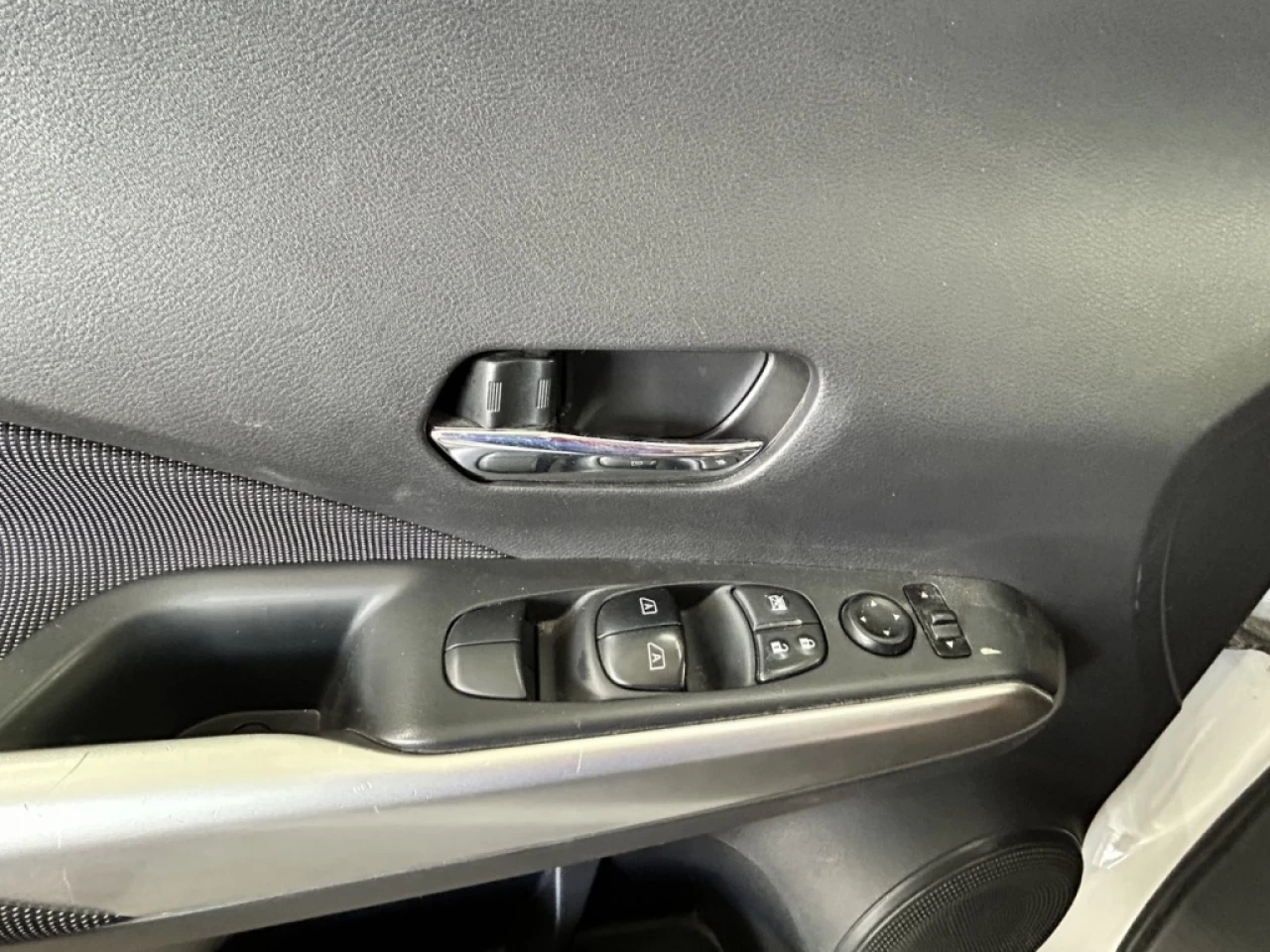 2019 Nissan Kicks SV CAMÉRA DE RECUL S. CHAUFFANT BLUETOOTH **APPROU Image principale