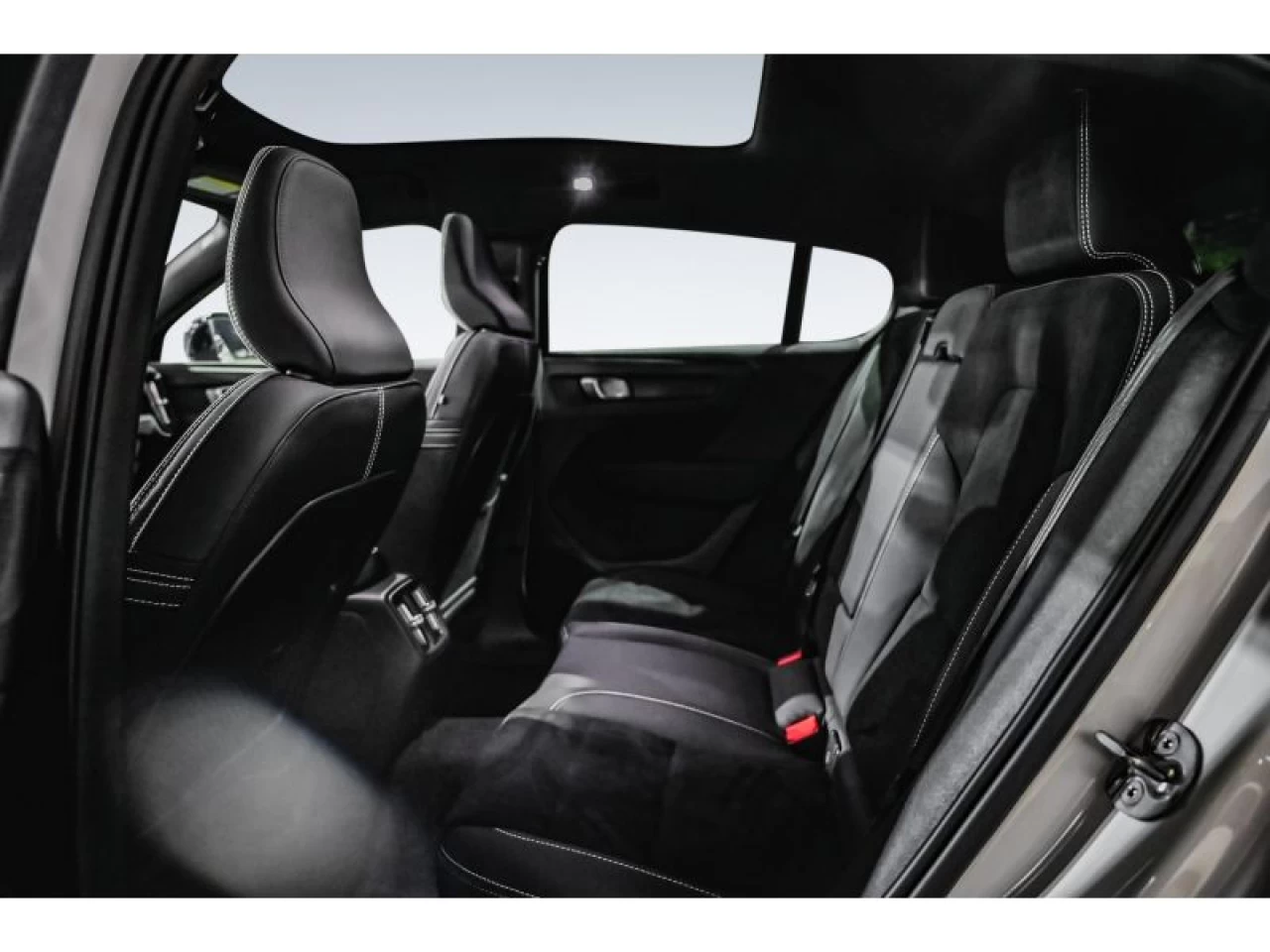 2023 Volvo C40 Twin eAWD Plus Image principale