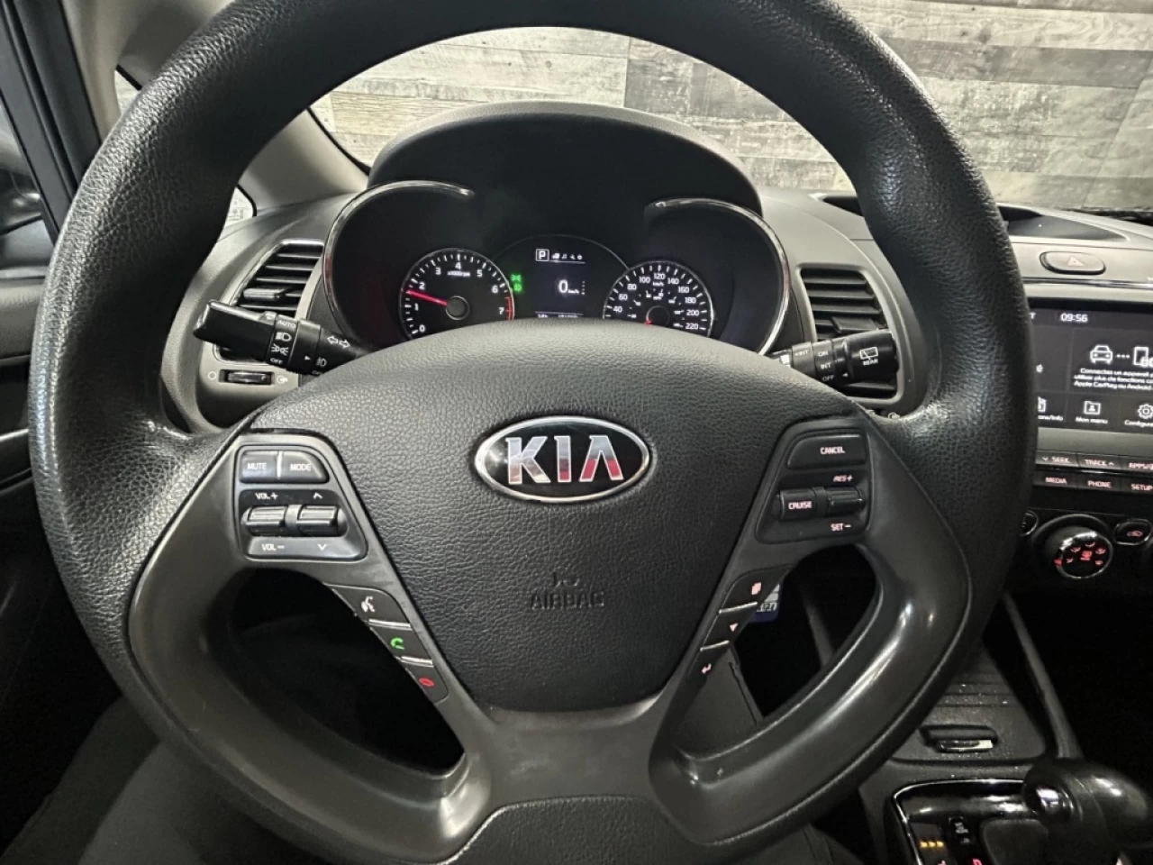2017 Kia Forte LX+ BLUETOOTH CAM DE RECUL S. CHAUFFANT **APPROUVÉ Image principale