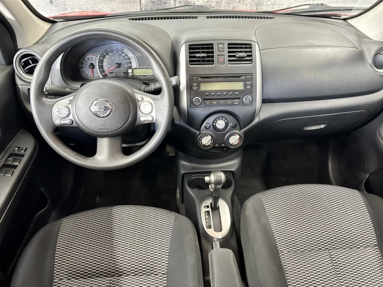 2017 Nissan Micra S AUTO A/C BLUETOOTH **APPROUVÉE 99,9%** Image principale