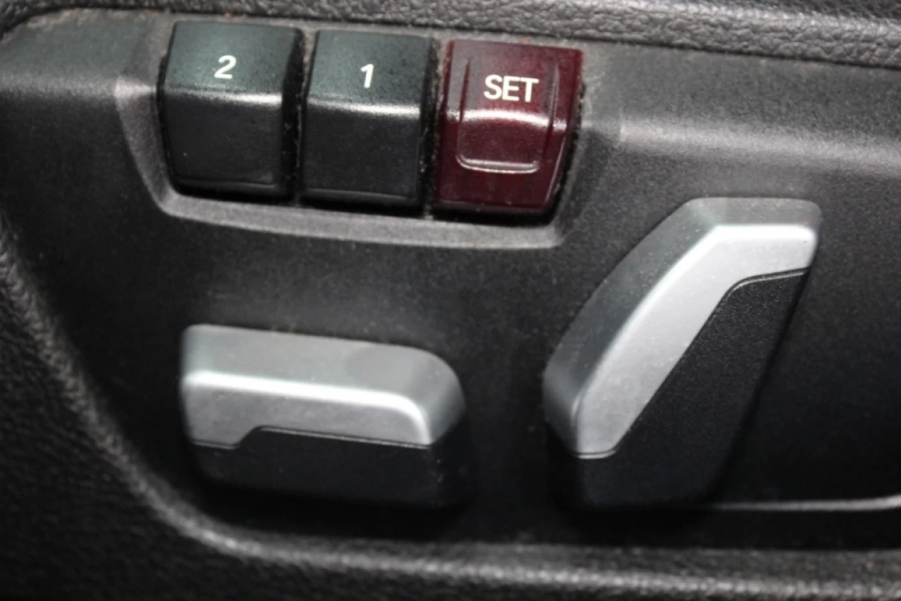 2016 BMW 3 Series 320i xDrive AWD CUIR **APPROUVÉ À 99.9%** Image principale