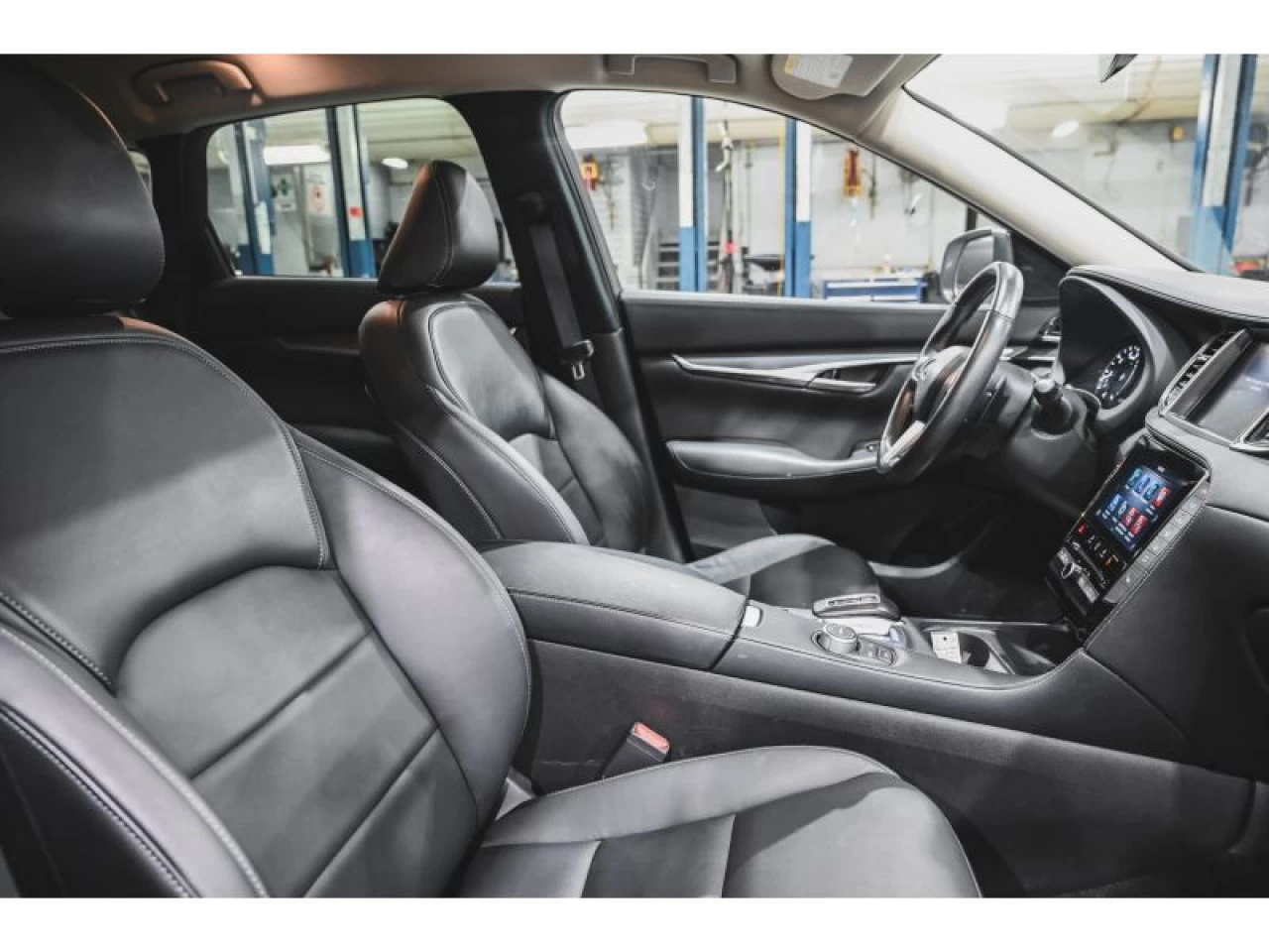 2024 Infiniti QX50 PURE AWD Main Image