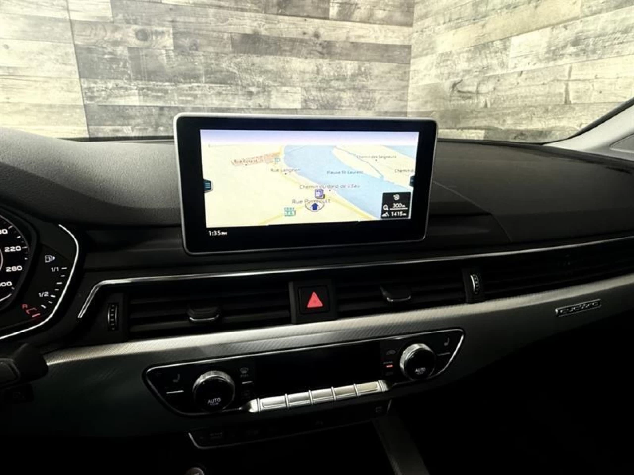 2018 Audi A4 Technik AWD CUIR NAV TOIT Image principale