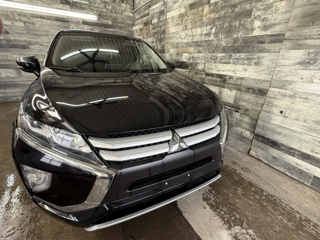 2020 Mitsubishi Eclipse Cross ES AWD **APPROUVÉ À 99.9%** Image principale