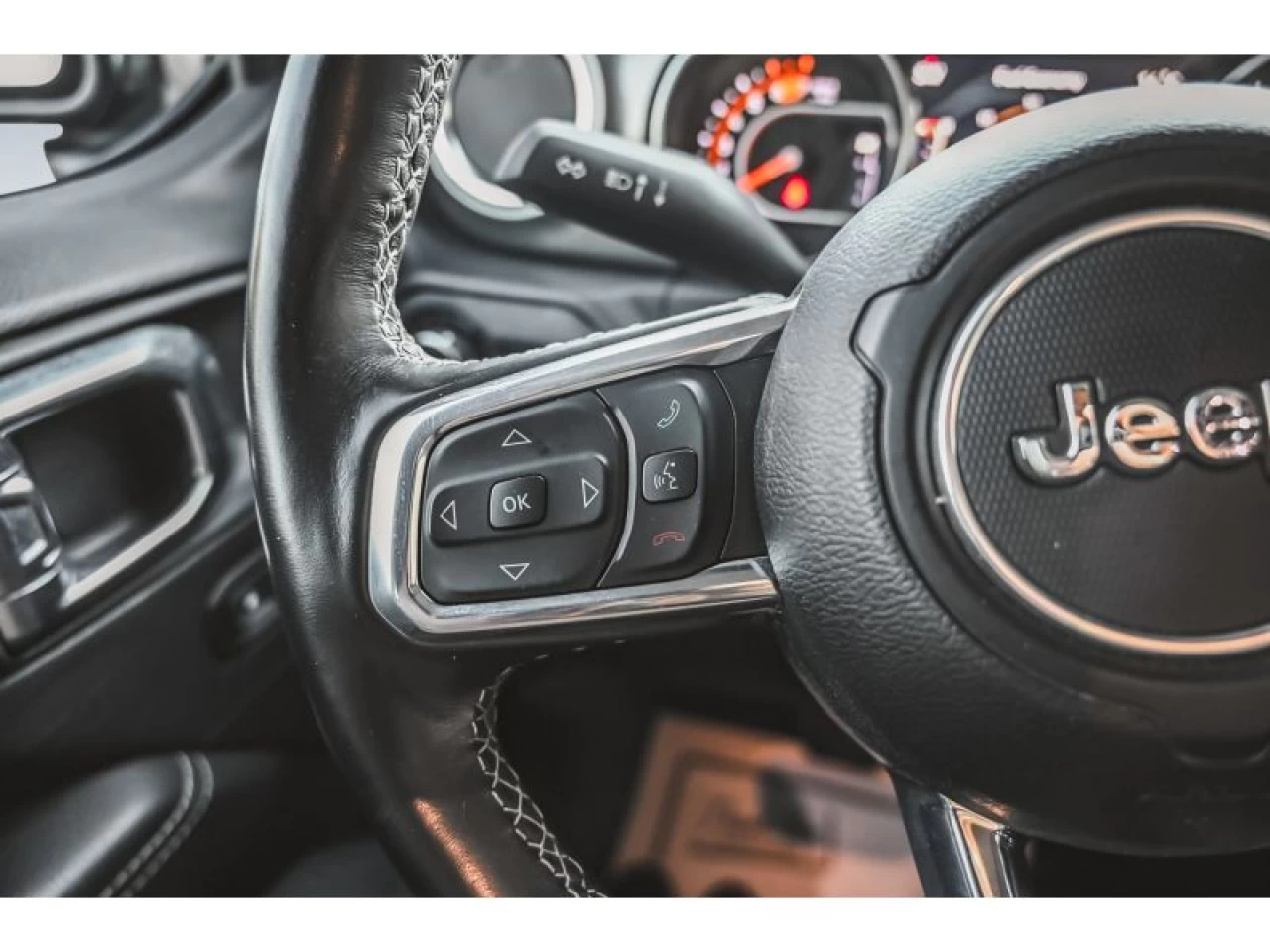 2023 Jeep Wrangler Sahara Image principale
