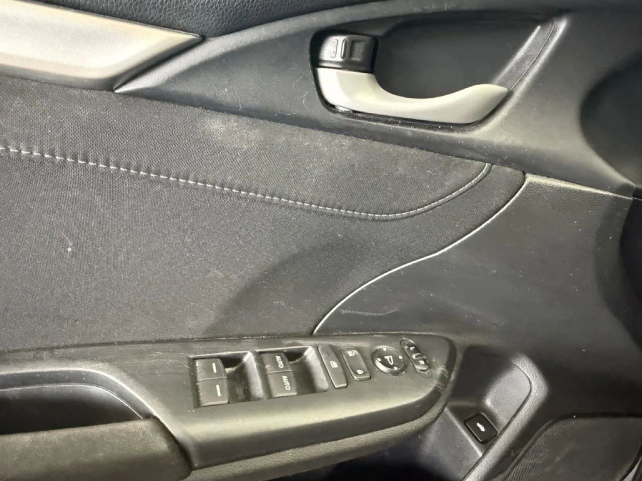 2016 Honda Civic Sedan EX AUTO TOIT CAM BLUETOOTH **APPROUVÉE 99,9%** Image principale