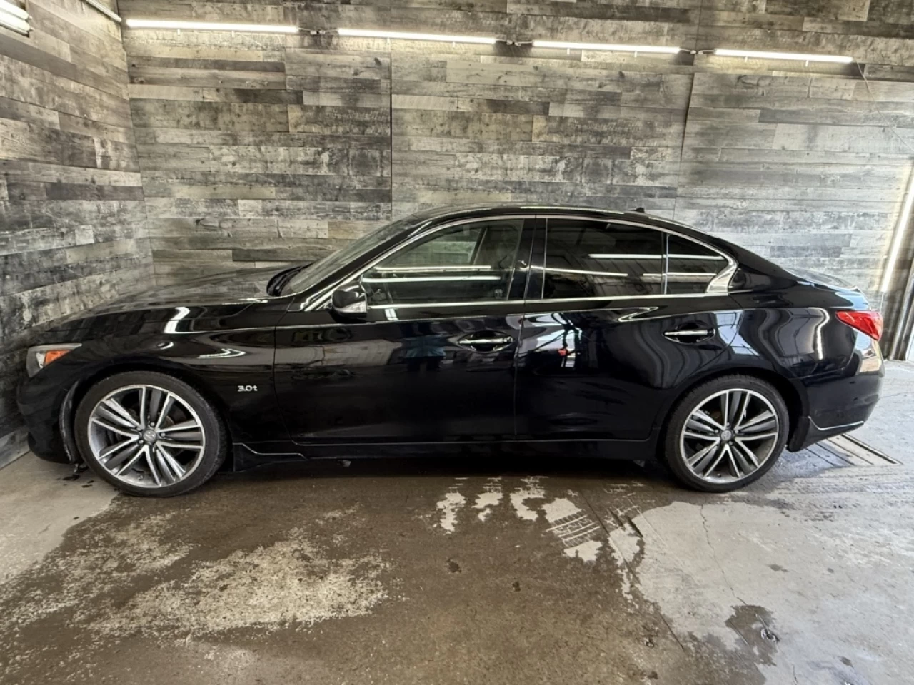 2016 Infiniti Q50 3.0t AWD TOIT CUIR **APPROUVÉ À 99.9%** Image principale