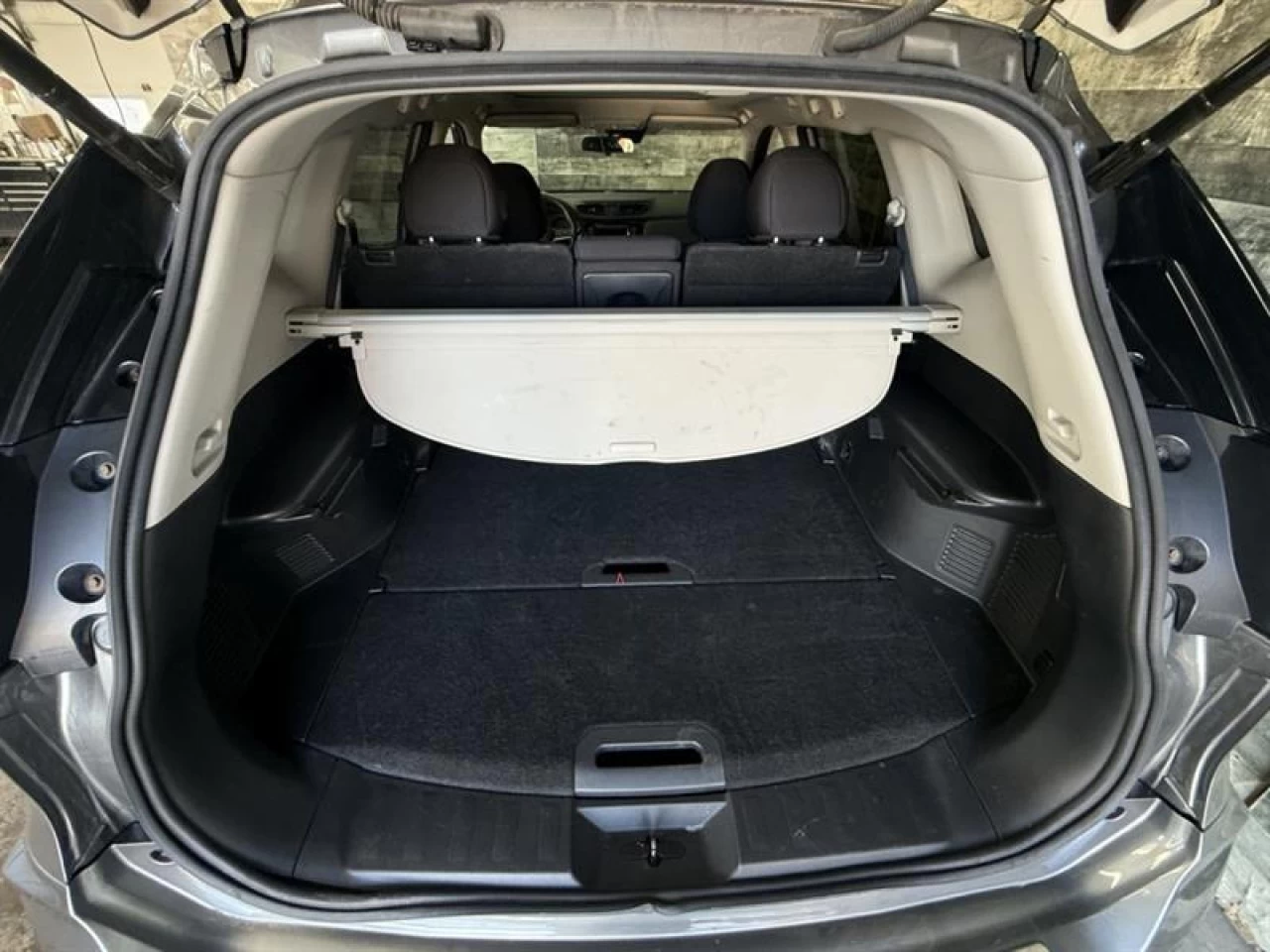2020 Nissan Rogue SV AWD TOIT NAV ** APPROUVÉ À 99.9% ** Image principale