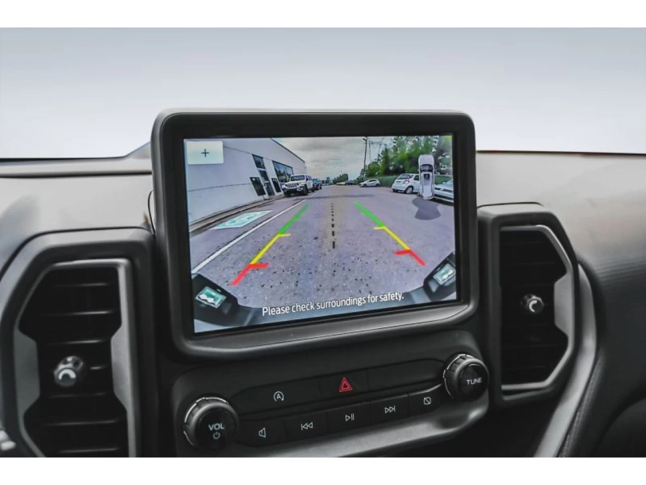 2024 Ford Bronco Outer Banks 4x4 TECH PACKAGE Image principale