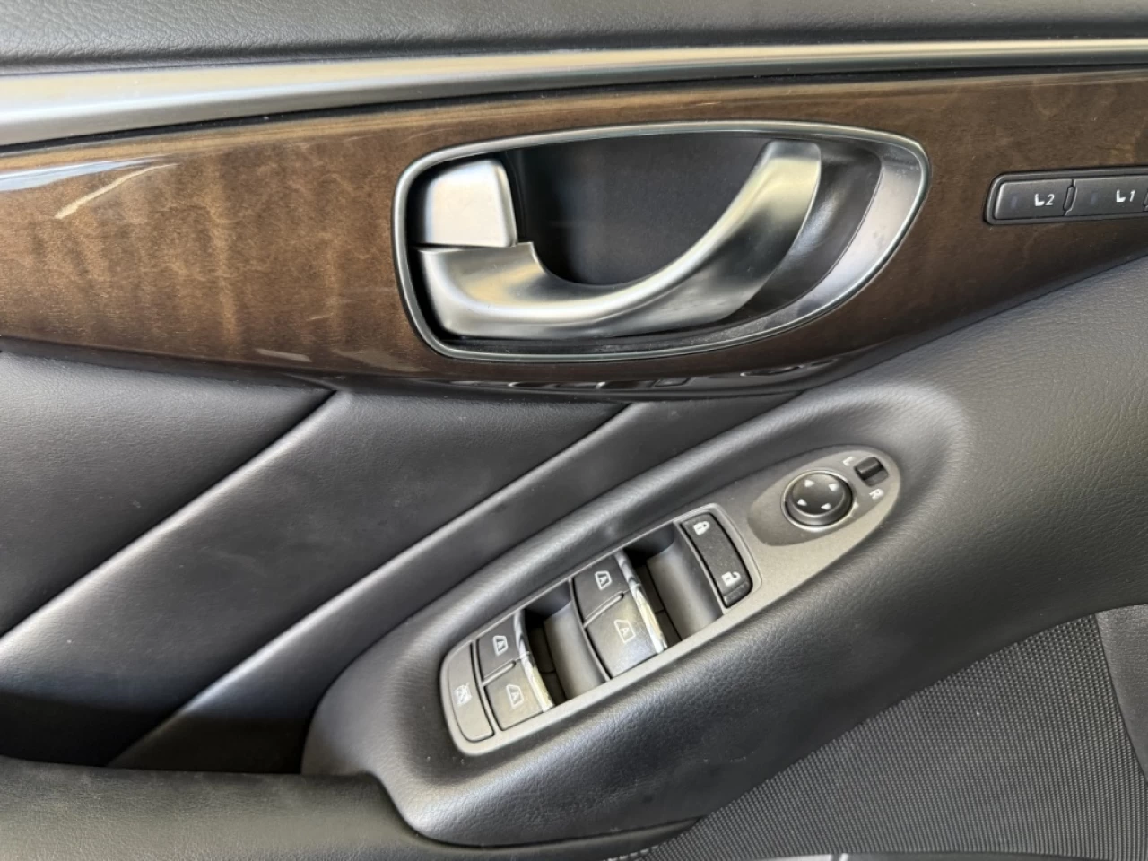 2016 Infiniti Q50 3.0t AWD TOIT CUIR **APPROUVÉ À 99.9%** Image principale