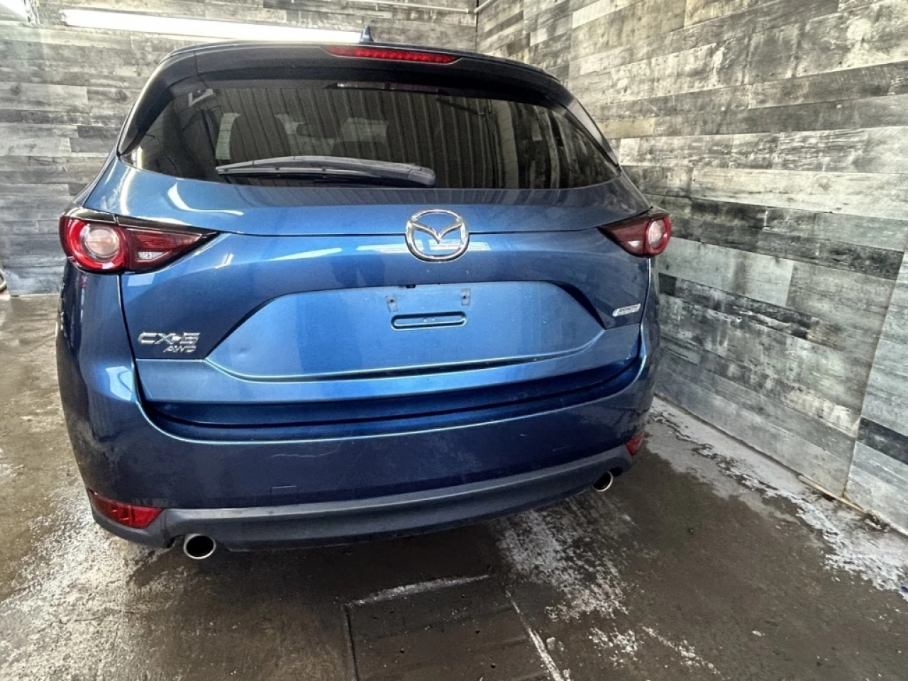 2018 Mazda CX-5 GS AWD NAV CUIR **APPROUVÉE 99,9%** Image principale