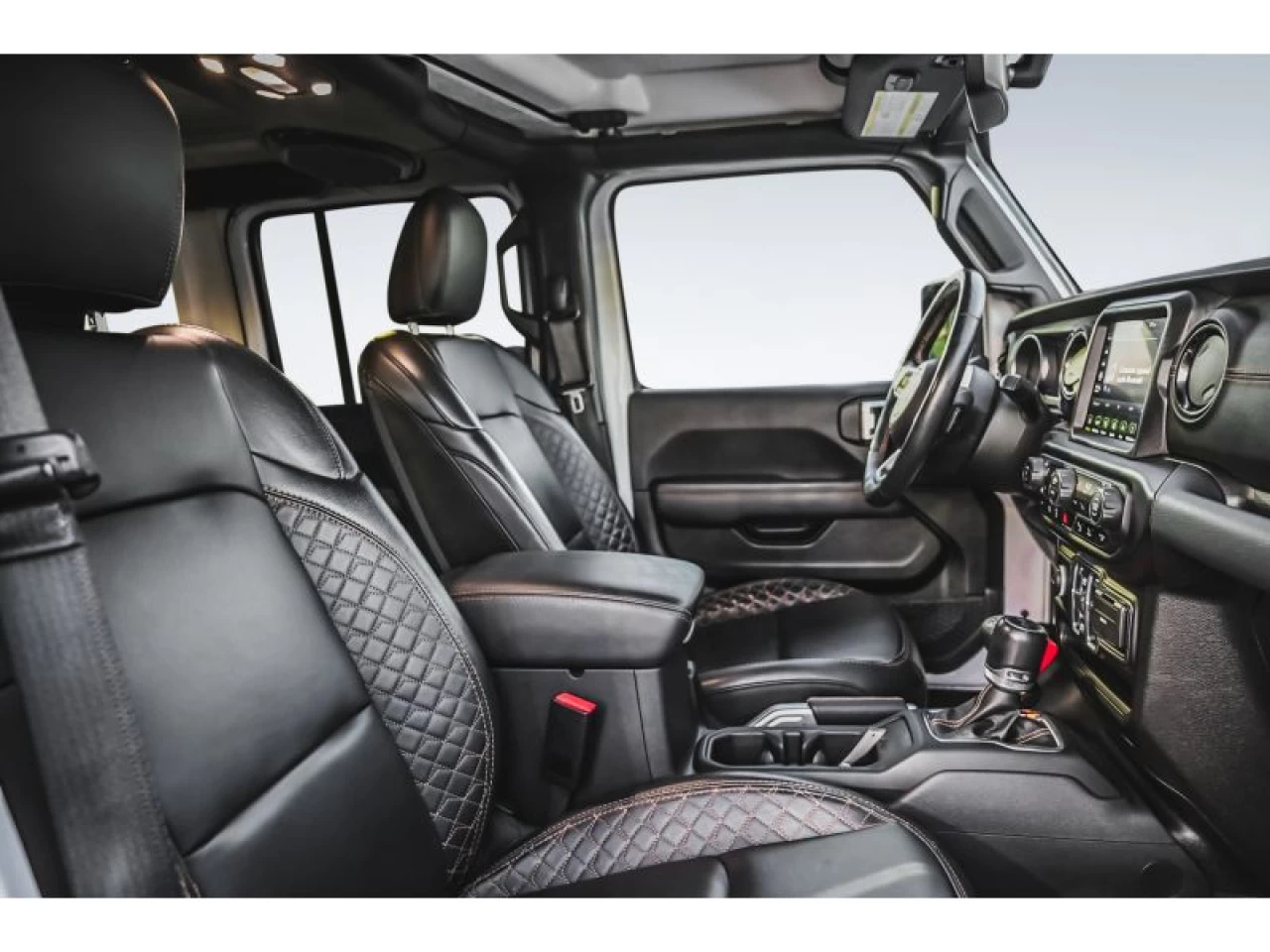 2022 Jeep Wrangler 4XE Unlimited High Altitude 4x4 Image principale