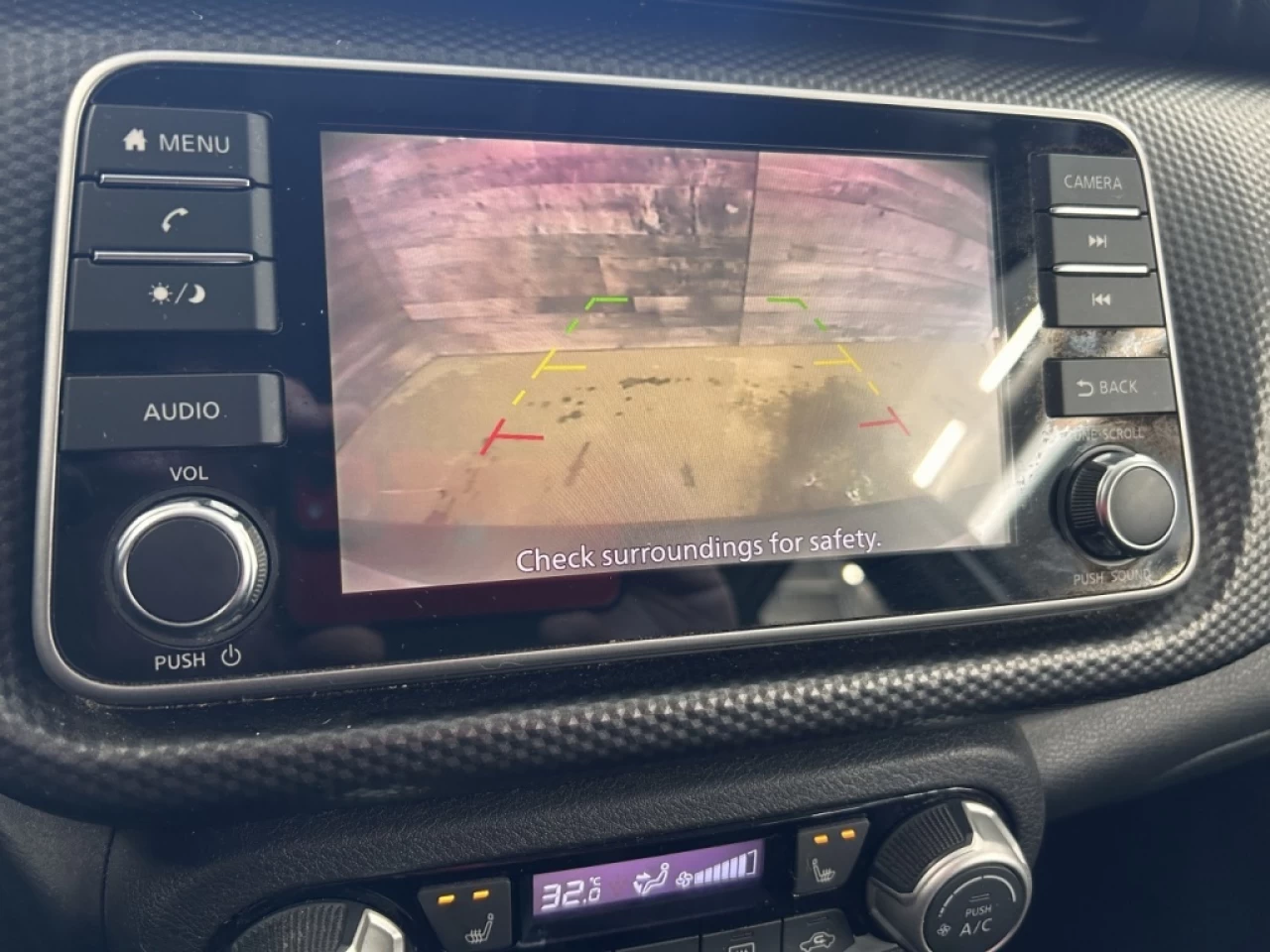 2018 Nissan Kicks SV BLUETOOTH MAGS **APPROUVÉ À 99.9%** Image principale