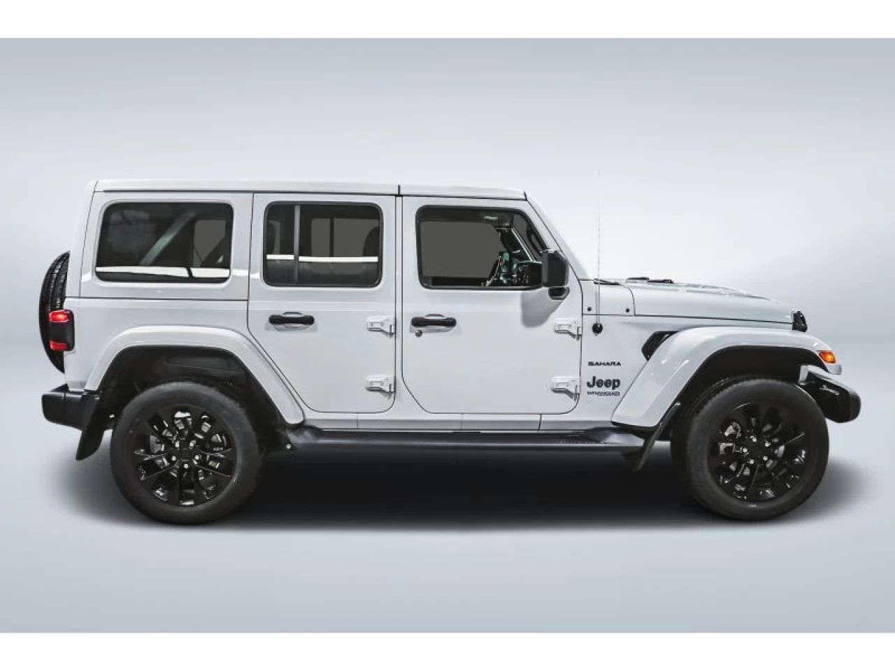2021 Jeep Wrangler 4XE Unlimited Sahara 4x4F GROUPE REMORQUAGE Image principale