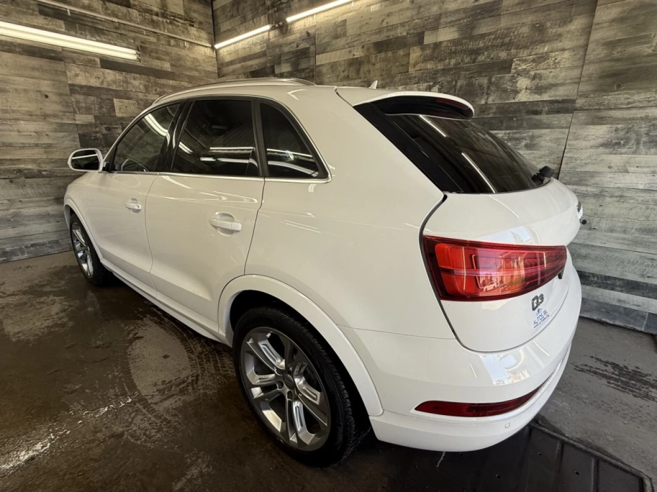 2018 Audi Q3 Progressiv AWD CUIR NAV TOIT PANO **APPROUVÉ À 99. Image principale