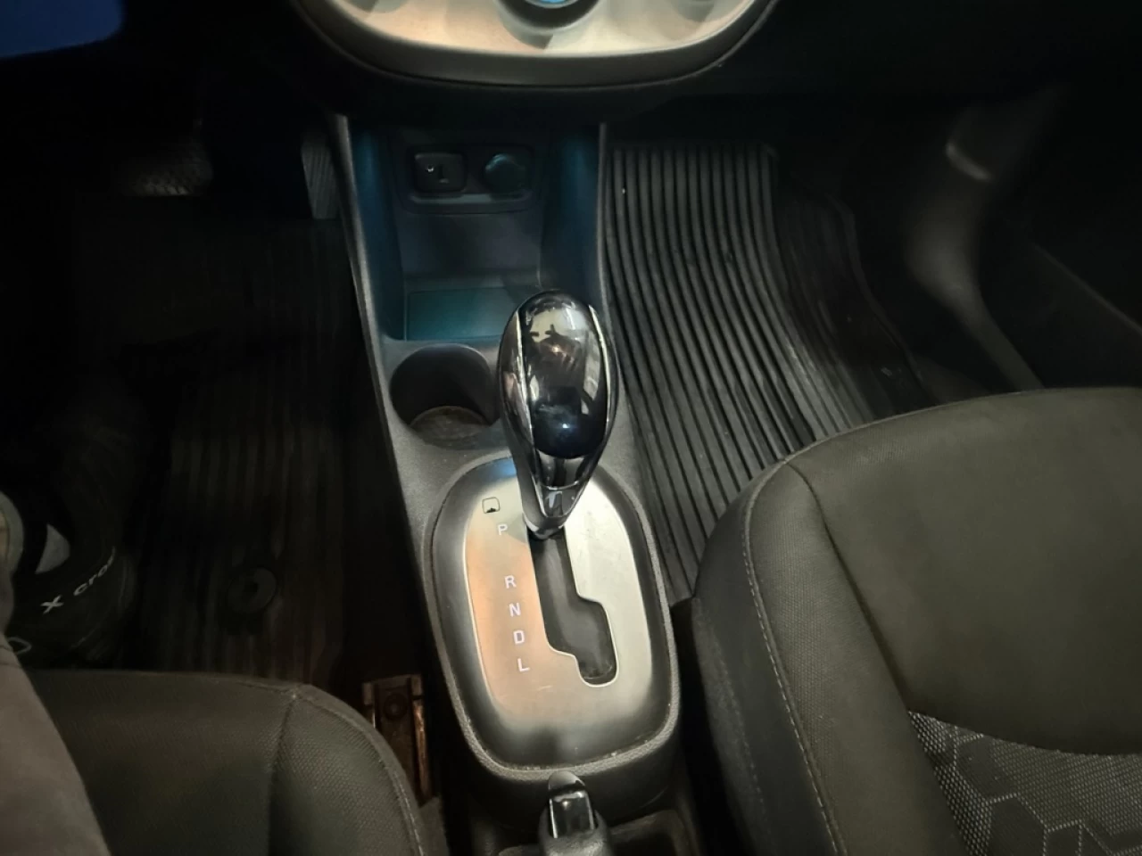 2017 Chevrolet Spark LT AUTO BLUETOOTH MAGS **APPROUVÉ À 99.9%** Image principale