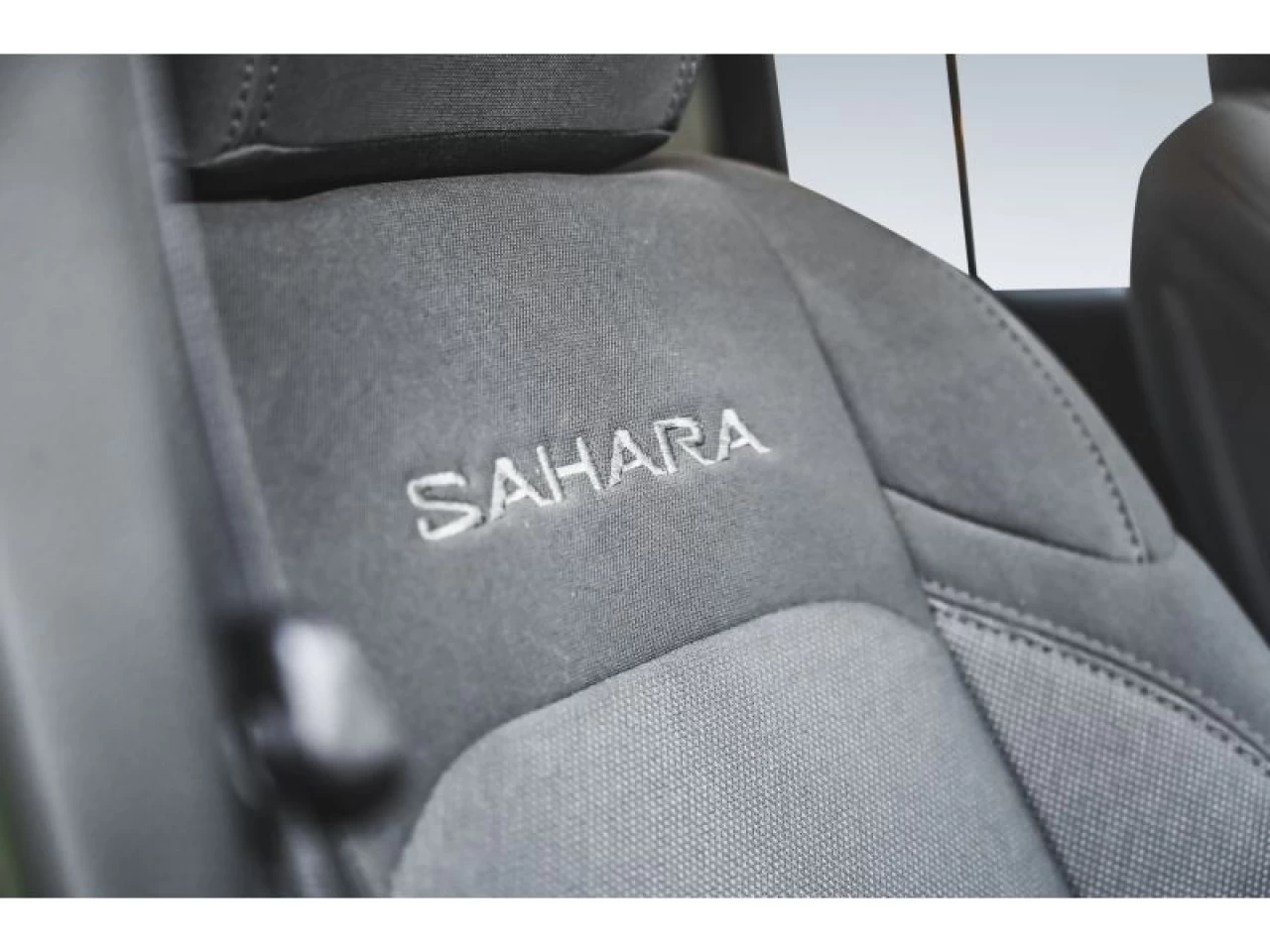 2023 Jeep Wrangler Sahara Image principale