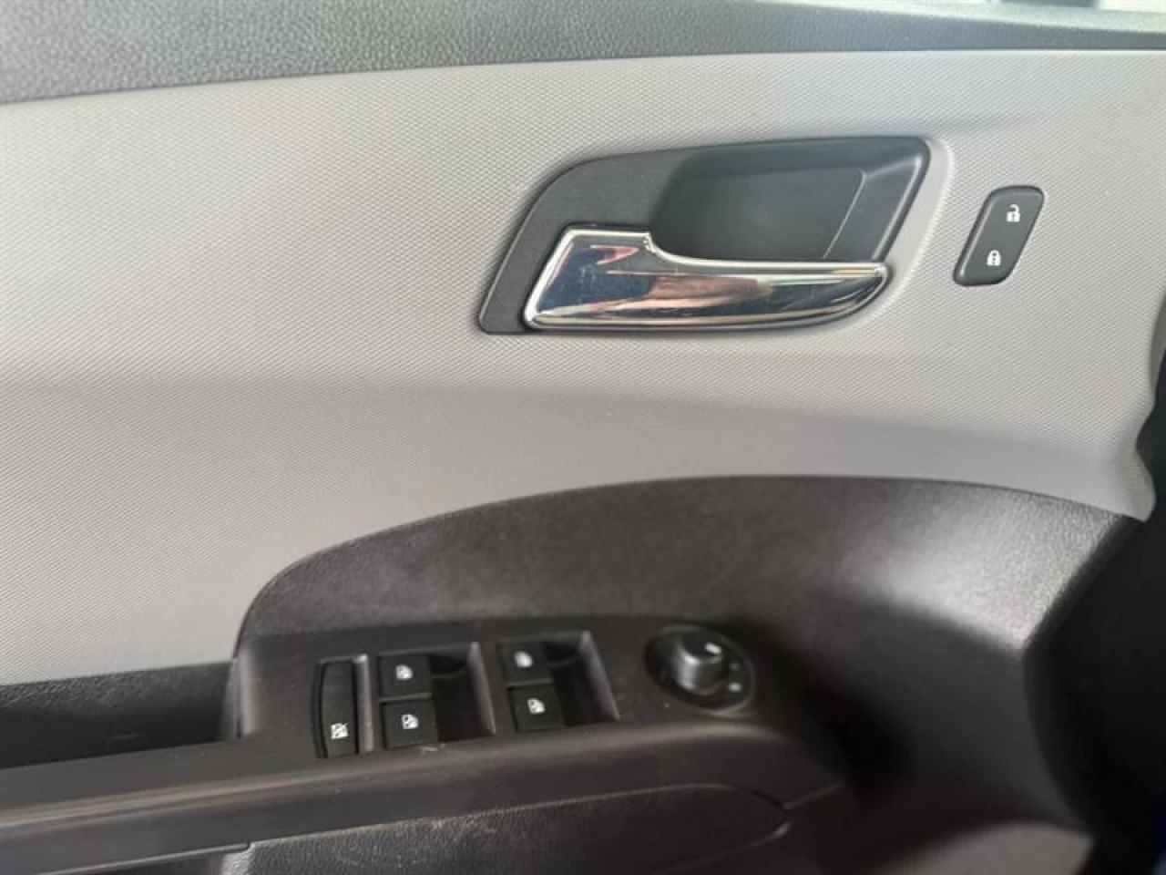 2018 Chevrolet Sonic LT Image principale