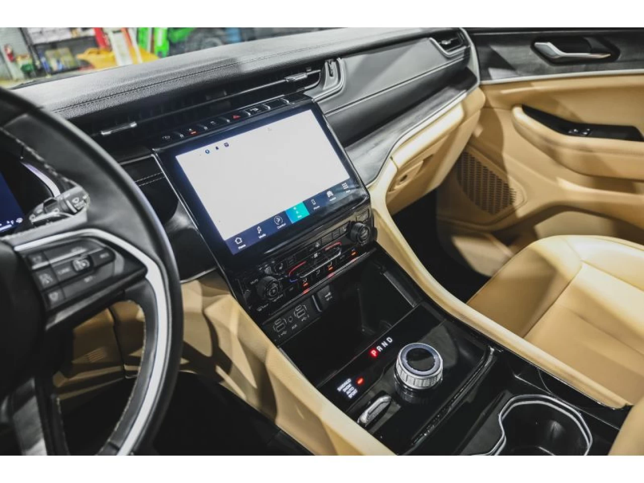 2023 Jeep Grand Cherokee L Limited 4x4 Image principale