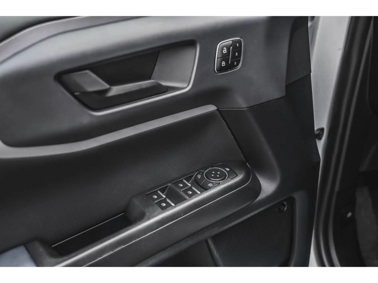 2024 Ford Bronco Outer Banks 4x4 TECH PACKAGE Image principale