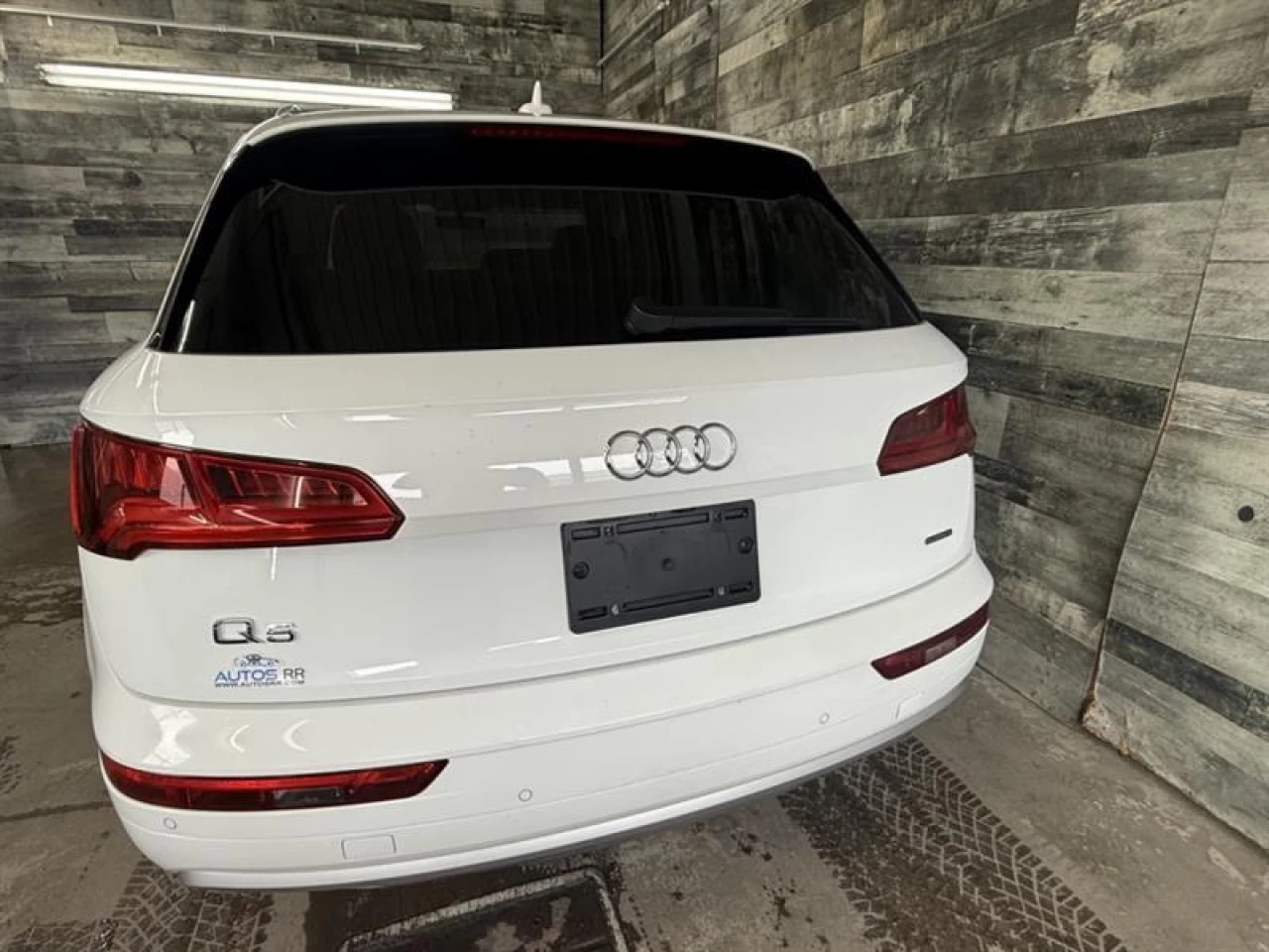 2019 Audi Q5 Komfort AWD CUIR ** APPROUVÉ À 99.9% ** Main Image