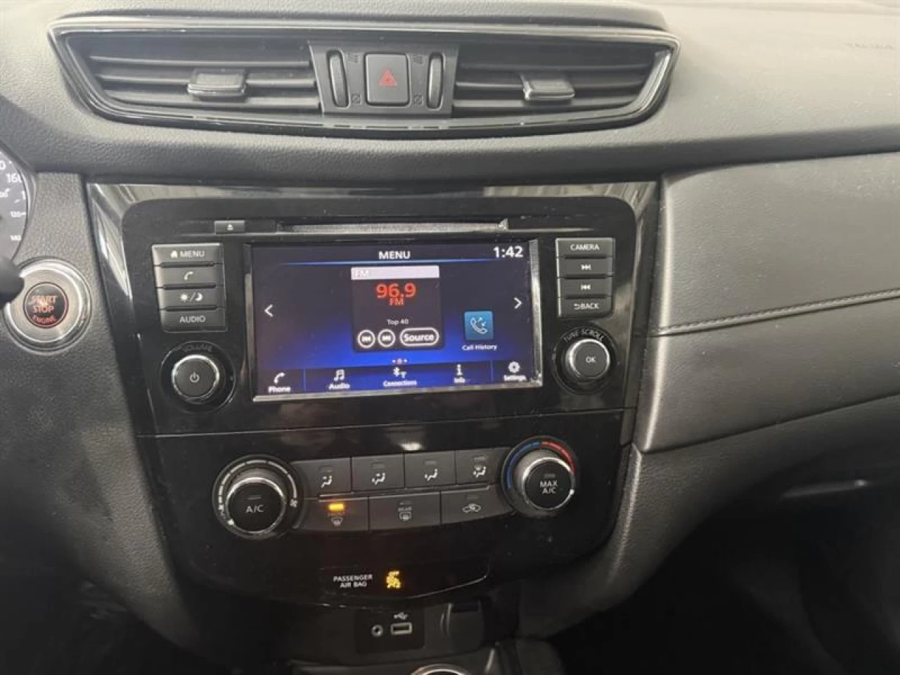2019 Nissan Rogue SV AWD TOIT PANO CAM DE RECUL** APPROUVÉ À 99.9% * Image principale