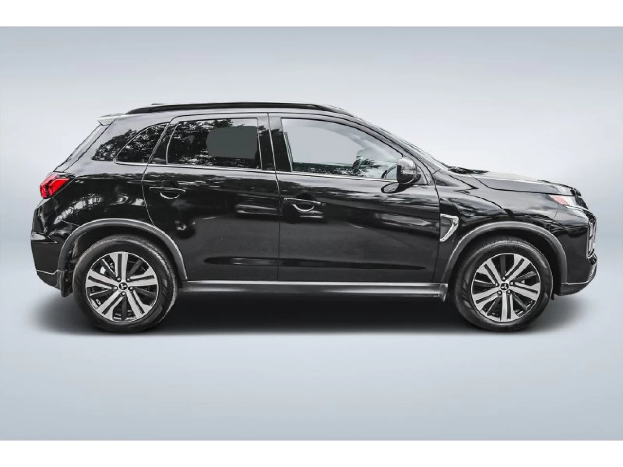 2025 Mitsubishi RVR GT AWC CUIR TOIT PANORAMIQUE Image principale