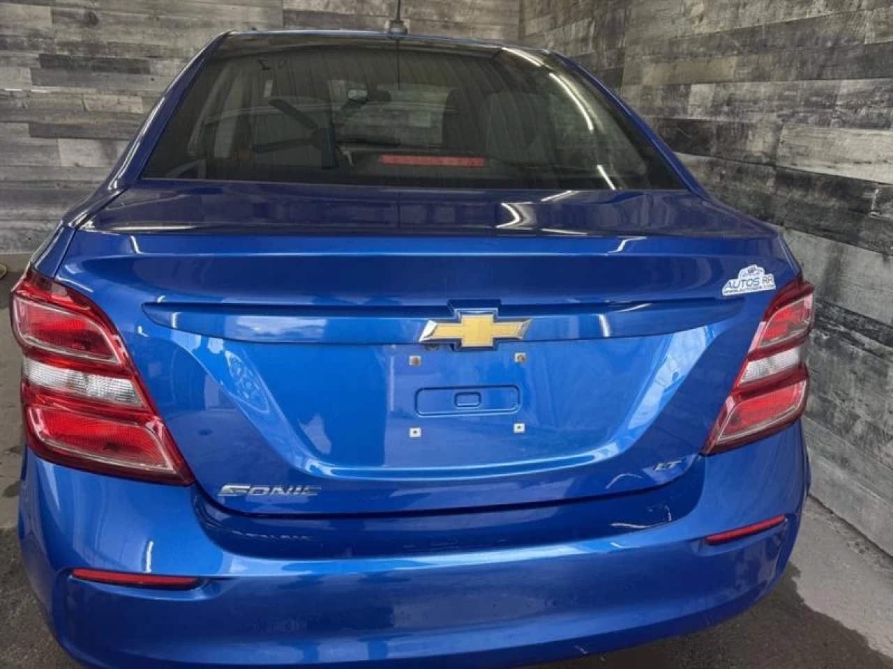 2018 Chevrolet Sonic LT Image principale