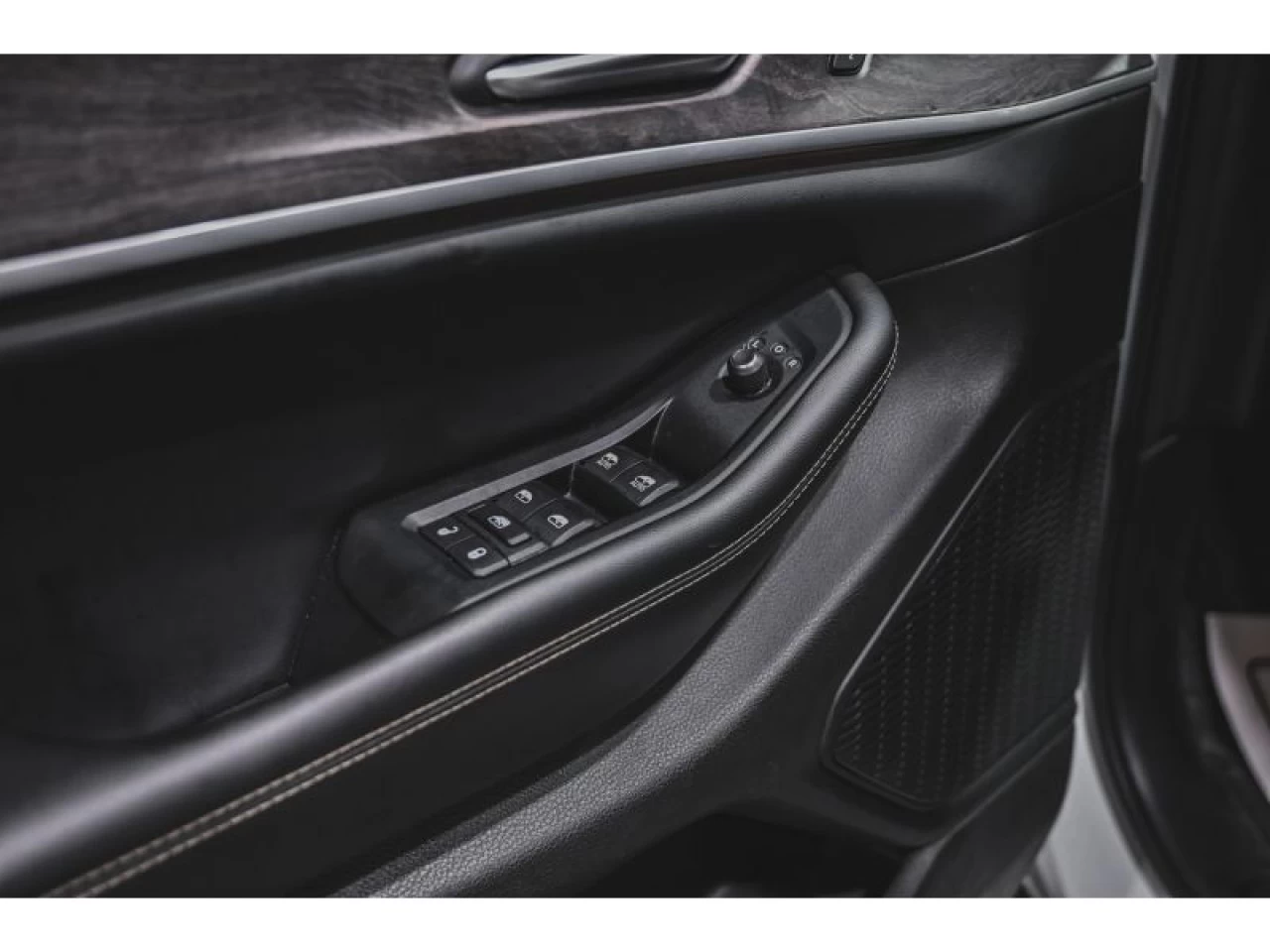 2023 Jeep Grand Cherokee L Limited 4x4 LUXURY TECH GROUP Image principale