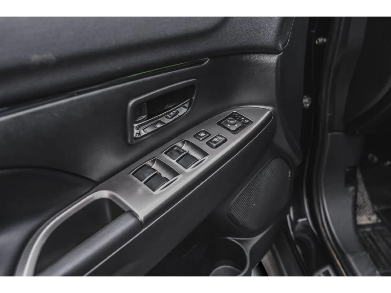 2025 Mitsubishi RVR GT AWC CUIR TOIT PANORAMIQUE Image principale