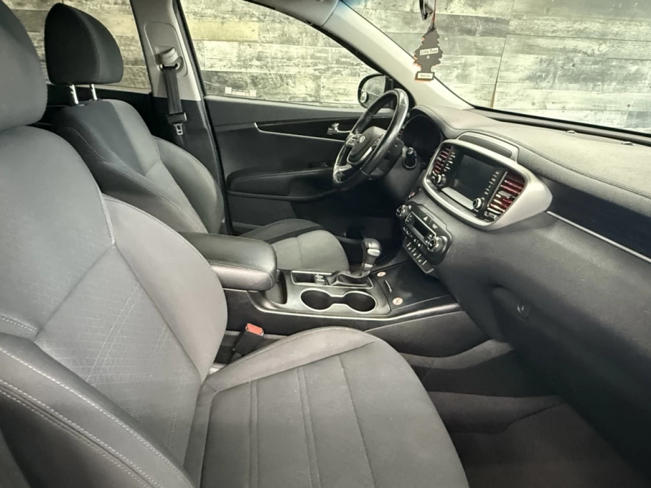 2020 Kia Sorento LX BLUETOOTH **APPROUVÉ À 99.9%** Image principale