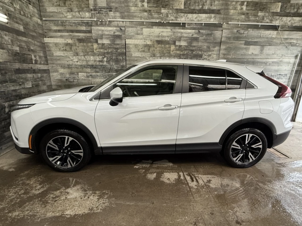 2023 Mitsubishi Eclipse Cross ES AWD BLUETOOTH CAMÉRA DE RECUL **APPROUVÉ À 99.9 Image principale