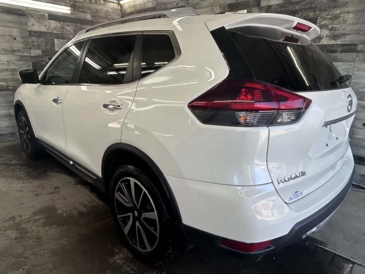 2018 Nissan Rogue SL AWD AUTO NAV TOIT CUIR **APPROUVÉE 99,9%** Image principale