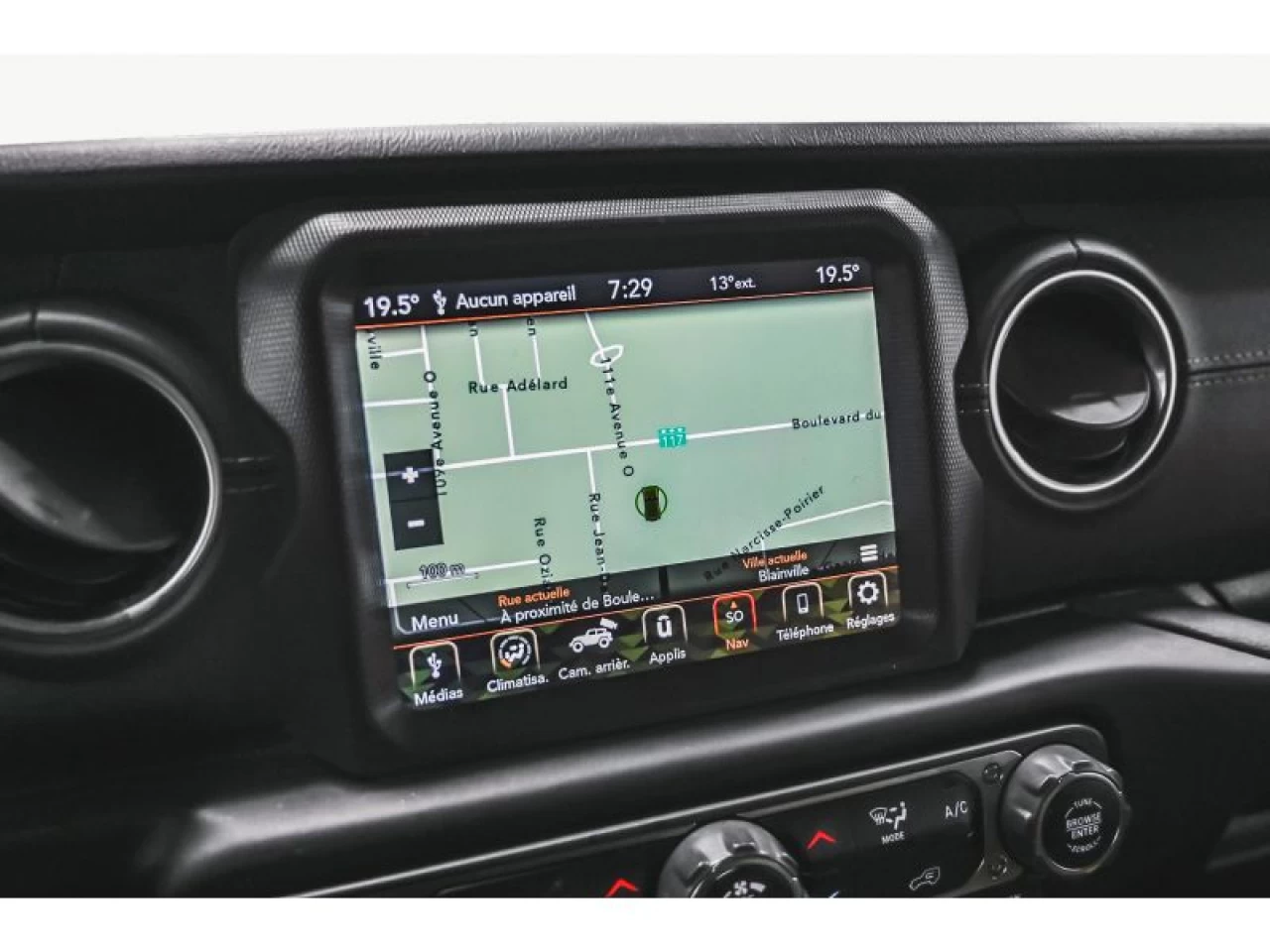 2021 Jeep Wrangler 4XE Unlimited Sahara 4x4F GROUPE REMORQUAGE Image principale
