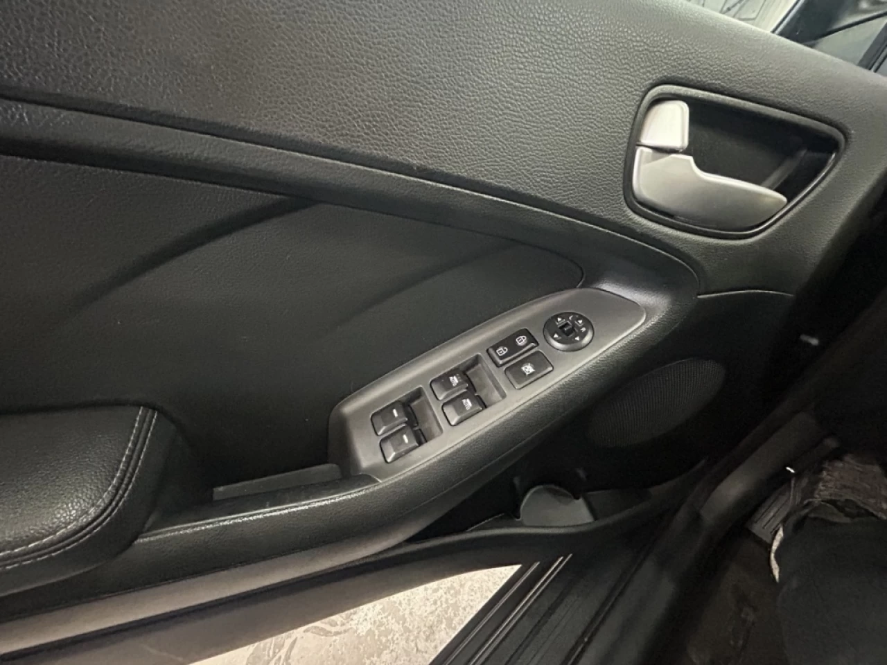 2017 Kia Forte LX+ BLUETOOTH CAM DE RECUL S. CHAUFFANT **APPROUVÉ Image principale