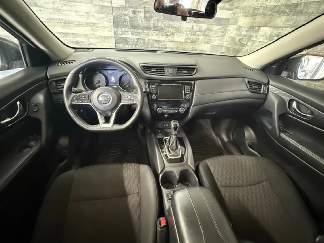 2020 Nissan Rogue SV AWD TOIT NAV ** APPROUVÉ À 99.9% ** Image principale