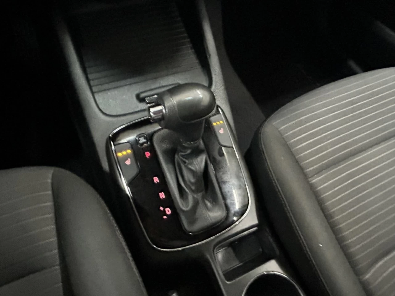 2017 Kia Forte LX+ BLUETOOTH CAM DE RECUL S. CHAUFFANT **APPROUVÉ Image principale