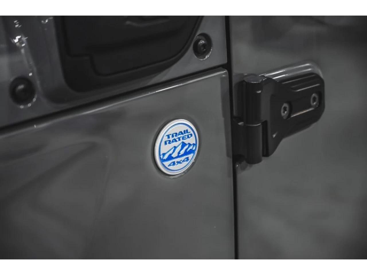 2022 Jeep Wrangler 4XE Unlimited Sahara 4x4 Image principale