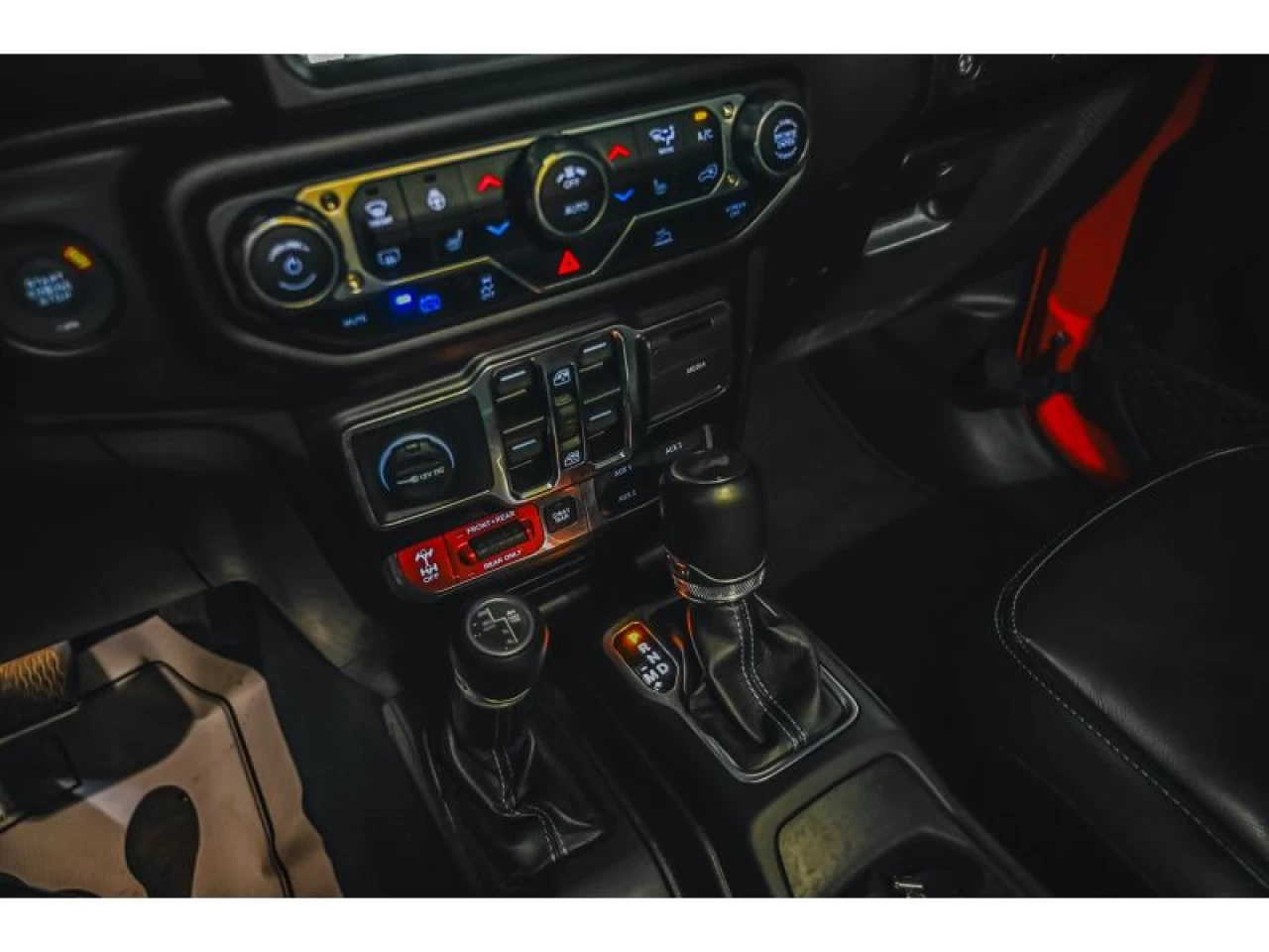 2022 Jeep Wrangler 4XE Unlimited Rubicon 4x4 2 TOITS Main Image