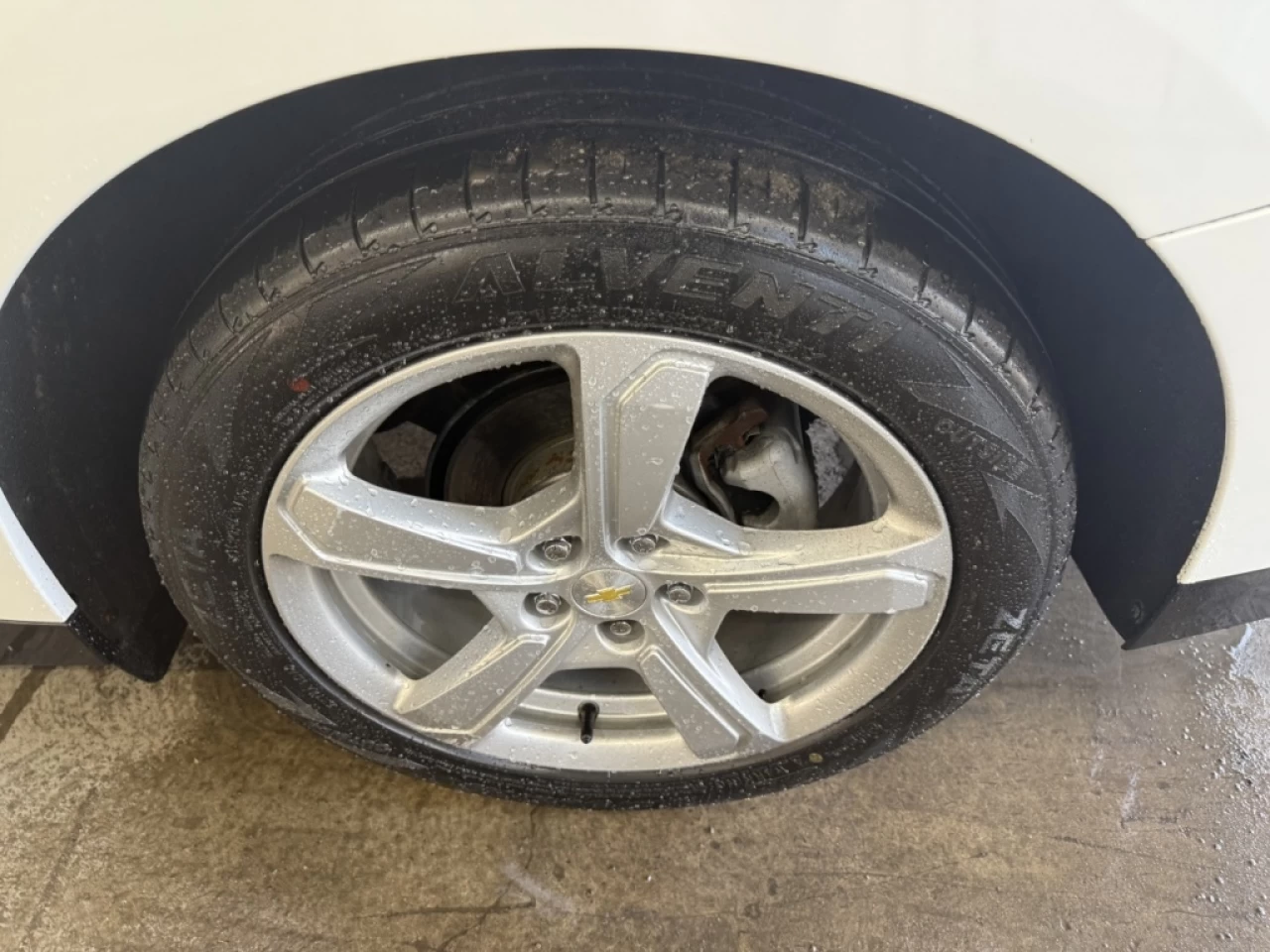 2018 Chevrolet Volt LT AUTO BLUETOOTH **APPROUVÉ À 99.9%** Image principale