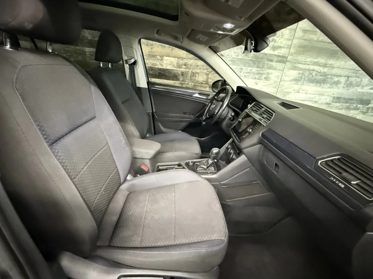 2021 Volkswagen Tiguan United AWD Toit Bluetooth **approuvÉe 99,9%** Image principale