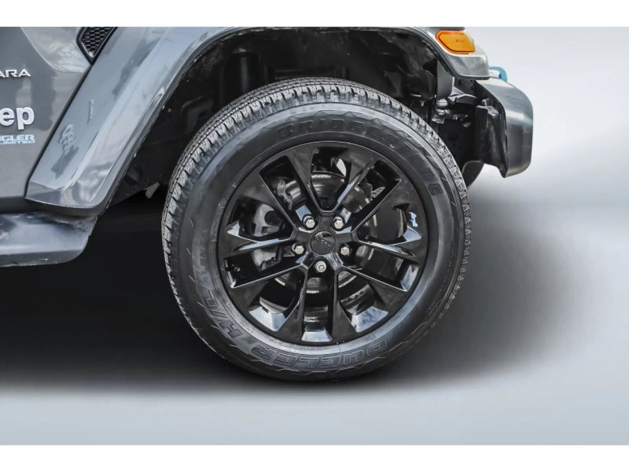 2022 Jeep Wrangler 4XE Sahara 4X4 GROUPE TEMPS FROID ATTELAGE REMORQU Image principale