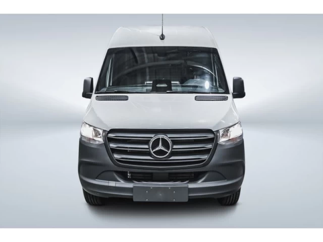 Mercedes Benz Sprinter  2025