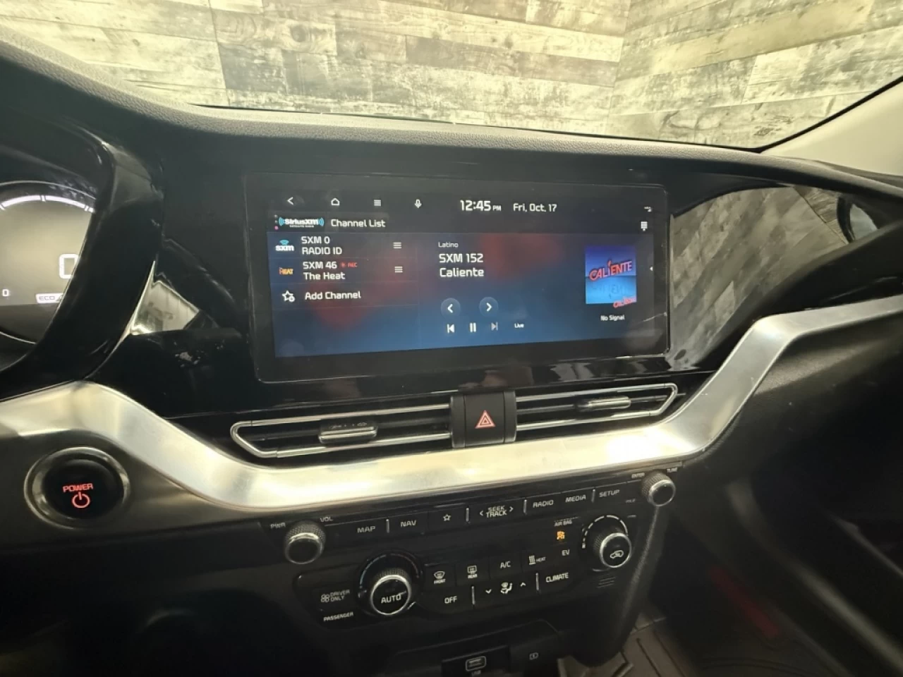 2020 Kia Niro SX Touring ÉLEC CUIR TOIT NAV BLUETOOTH **APPROUVÉ Image principale