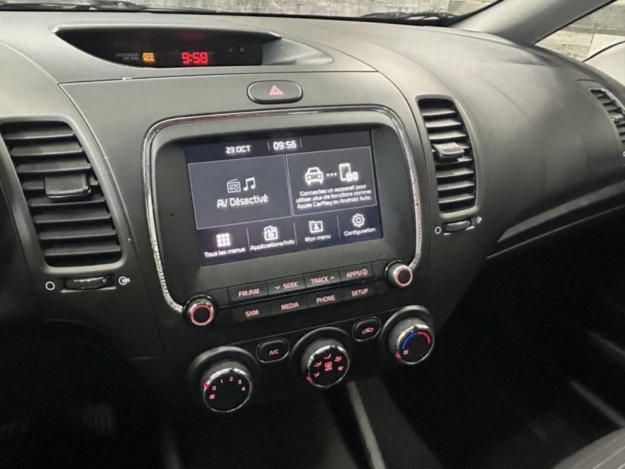 2017 Kia Forte LX+ BLUETOOTH CAM DE RECUL S. CHAUFFANT **APPROUVÉ Image principale