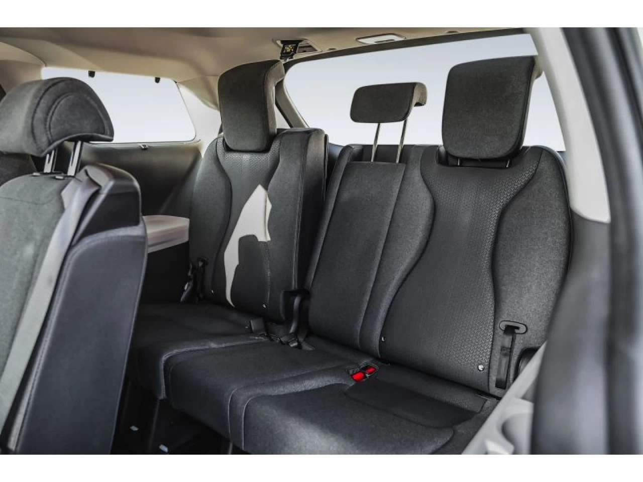 2024 Kia Carnival LX Image principale