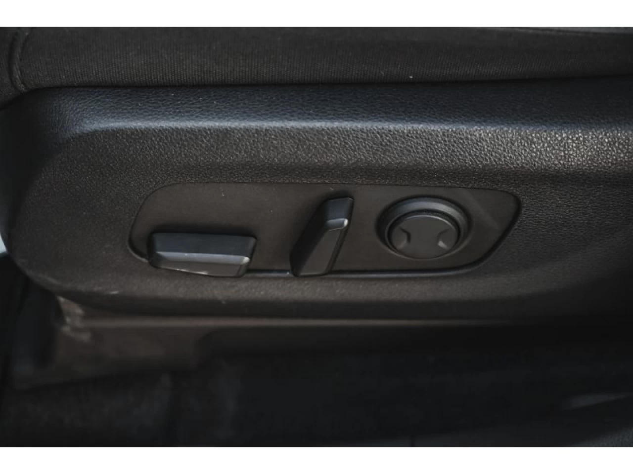 2024 Kia Carnival LX Image principale