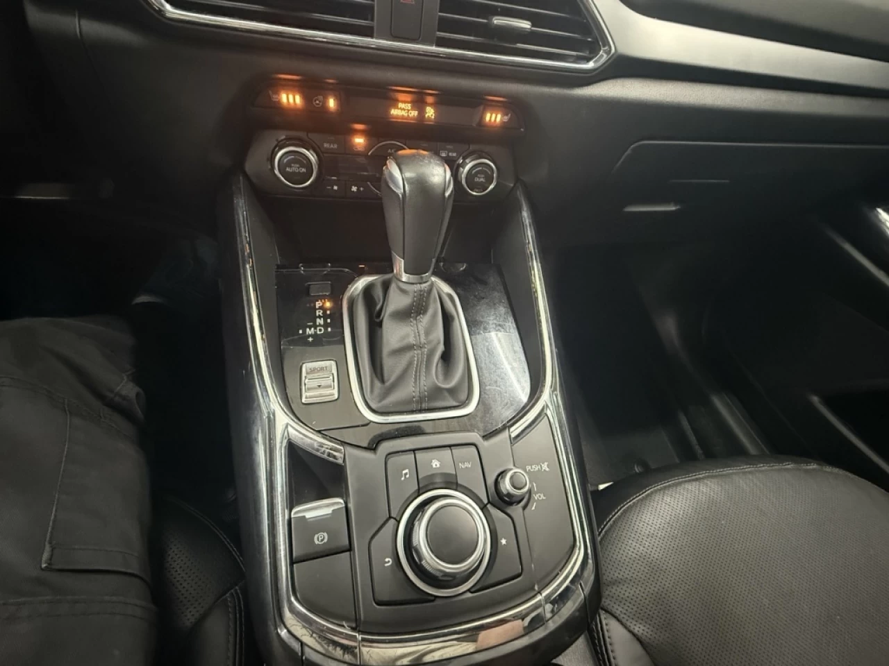 2017 Mazda CX-9 GS-L 7 PASS AWD CUIR TOIT **APPROUVÉ À 99.9%** Image principale