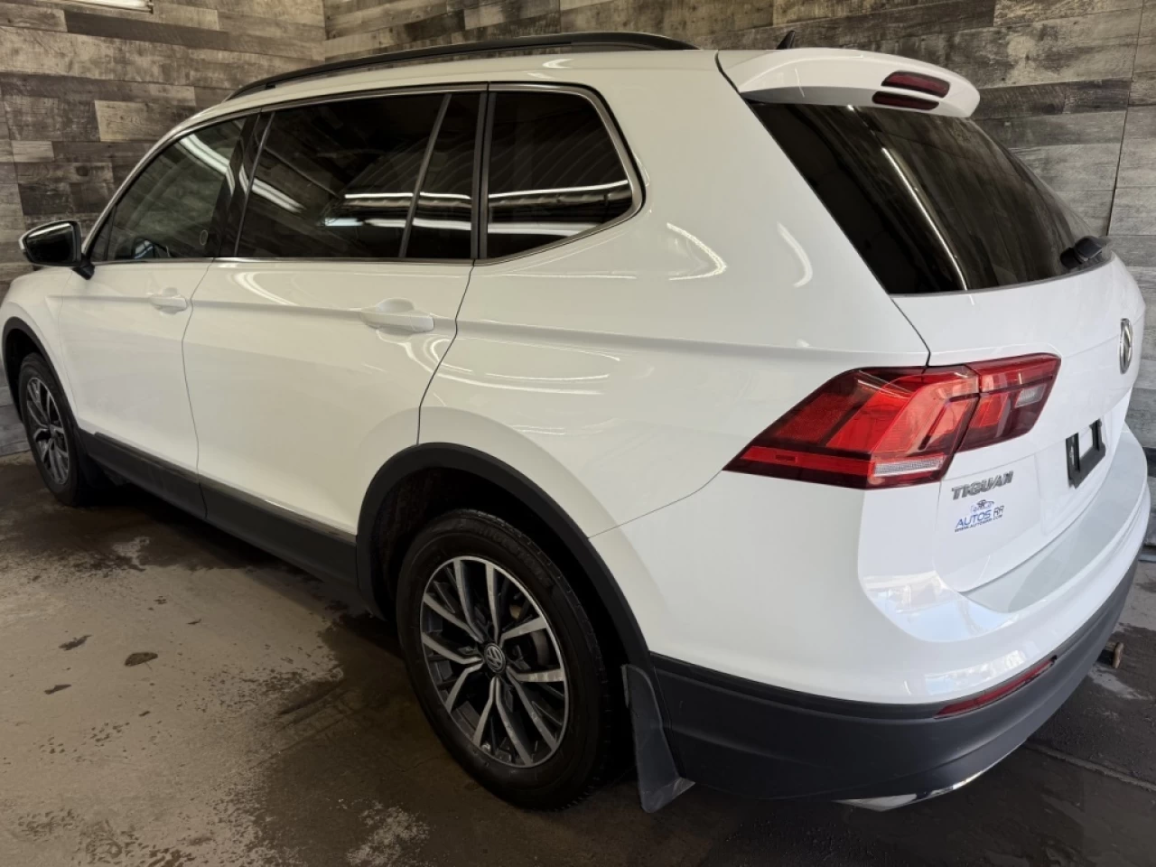 2018 Volkswagen Tiguan Comfortline CUIR AWD NAV TOIT PANO **APPROUVÉ À 99 Image principale