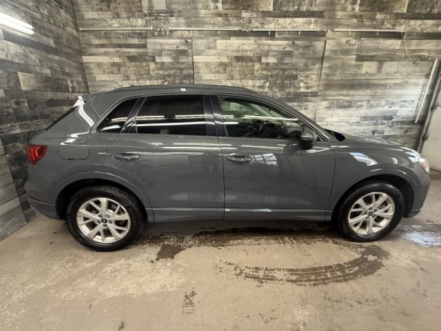 Audi Q3 Komfort AWD TOIT CAM DE RECUL **APPROUVÉ À 99.9%** 2022